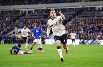 Resultados del West Ham vs Everton: Un giro inesperado en el último minuto deja al Everton con las manos vacías.