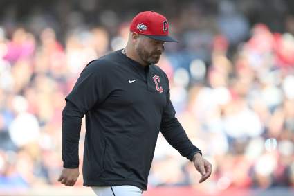 MLB World reacciona ante la alarmante lesión en el partido entre los Guardians y los Dodgers.