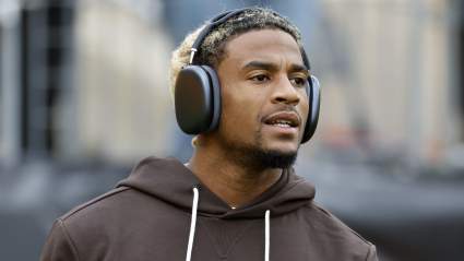 Los Browns anuncian un cambio en la posición de receptor.