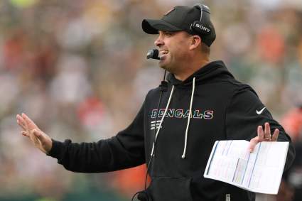 Los Bengals se reúnen con un mariscal de campo con 8,000 yardas un día antes del Draft de la NFL de 2026.