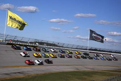 Las clasificaciones y estadísticas de la NASCAR Cup Series 2026 muestran una creciente presión tras la carrera en Talladega Superspeedway.