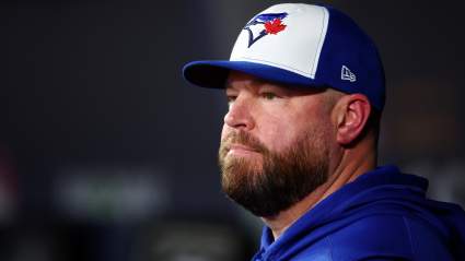 John Schneider se mostró "sorprendido" de que los Boston Red Sox despidieran a Alex Cora.