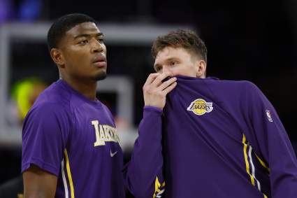 Una leyenda de los Lakers hace una predicción sorprendente antes de la serie contra los Rockets.
