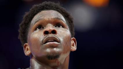 Los Timberwolves hacen una actualización crucial sobre la lesión de Anthony Edwards antes del partido contra los 76ers.