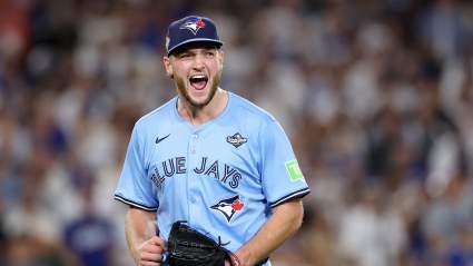 Los Blue Jays fichan a un lanzador tras su último descenso en medio de una nueva actualización sobre Trey Yesavage.