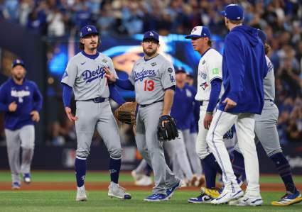 MLB World reacciona a la actuación estelar de Max Muncy, quien impulsó a los Dodgers a la victoria contra los Rangers.