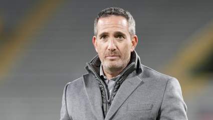 El gerente general de los Eagles recibe elogios tras "engañar" a su eterno rival.