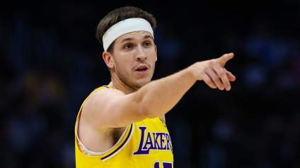 Los Pistons reciben elogios para intentar fichar a Austin Reaves de los Lakers ante sus dificultades en los playoffs.