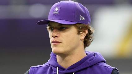 JJ McCarthy recibe duras críticas en medio de las especulaciones sobre un posible traspaso a los Vikings.