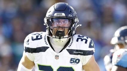 Los Seahawks recuperan a un jugador clave que fue titular en 11 partidos antes del Draft de la NFL.