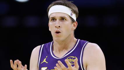 Los Lakers realizan un cambio crucial con Austin Reaves en el quinto partido contra los Rockets.
