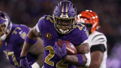 Los Ravens son tildados de "tonta" por su decisión con el corredor All-Pro Derrick Henry.