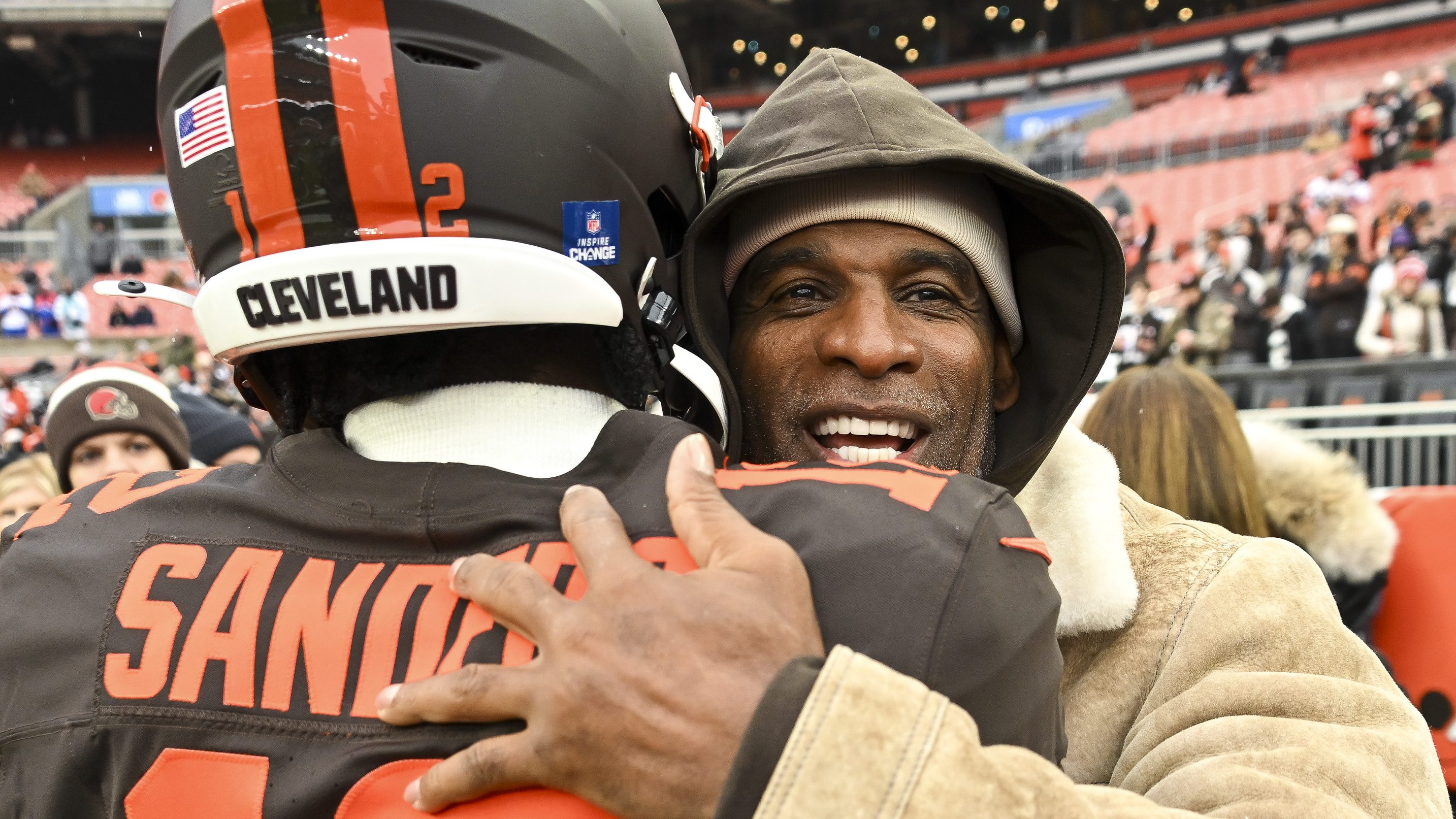 Shedeur Sanders emerge como contendiente para QB1 de los Browns