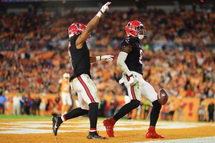 Los Falcons reciben buenas noticias durante su programa de entrenamiento fuera de temporada.