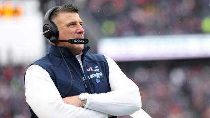 Se espera que Mike Vrabel se pierda más tiempo mientras los Patriots lidian con la situación actual.