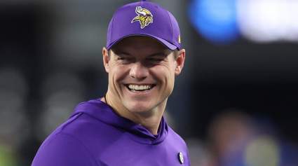 Los Vikings anuncian la decisión contractual sobre el jugador clave que acumuló 2300 yardas.