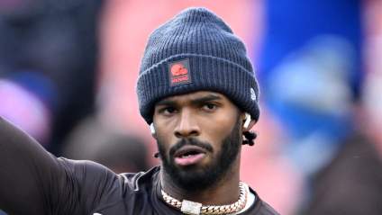 El mariscal de campo de los Browns, Shedeur Sanders, recibe buenas noticias a pesar de los rumores sobre Ty Simpson.