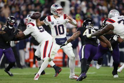 Dre'Mont Jones, fichaje de los Patriots como agente libre, reflexiona sobre su enfrentamiento con Drake Maye.