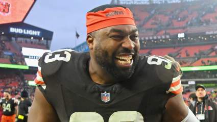 Exlanzador abridor de los Browns se marcha para firmar un nuevo contrato.