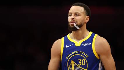 Los Warriors anuncian su quinteto titular contra los Suns para el último partido de la fase previa de la NBA.