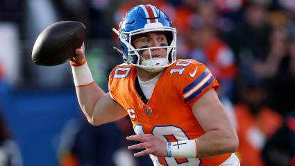 Informe: El mariscal de campo de los Broncos, Bo Nix, se somete a un procedimiento adicional por una fractura de tobillo.