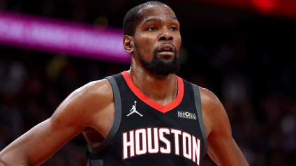 Los Rockets anuncian su quinteto titular contra los Lakers tras las noticias sobre Kevin Durant.