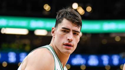 Luka Garza sigue "incondicionalmente comprometido" con los Celtics a pesar de la incorporación de Nikola Vucevic.