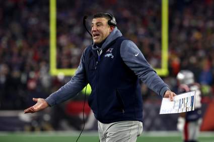 Un nuevo simulacro de draft muestra que los New England Patriots dejarán pasar una posición clave en las primeras rondas.