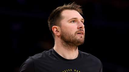 Los Lakers reciben información actualizada sobre Luka Doncic, quien se espera que realice una sorprendente jugada fuera de la cancha.