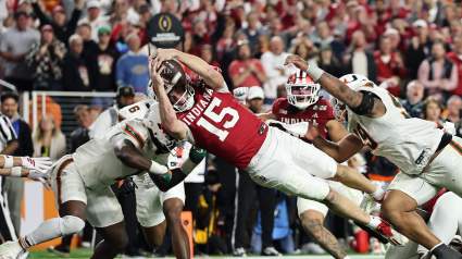 Fernando Mendoza sufre el efecto Patrick Mahomes de los Chiefs antes de la decisión de los Raiders en el draft.