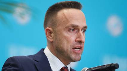 El entrenador en jefe de los Dolphins, Jeff Hafley, lanza una indirecta a Ben Johnson en medio de la rivalidad entre los Packers y los Bears.