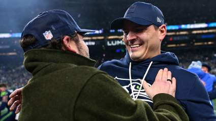 Los Seahawks buscan un quarterback de 19 partidos y 1,96 metros de altura, días después del Draft de la NFL.
