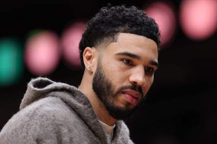 Los Celtics reciben importantes noticias sobre Jayson Tatum tras la crucial victoria en el cuarto partido.