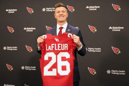 Los jugadores responden a Mike LaFleur tras el primer día de actividades de pretemporada.