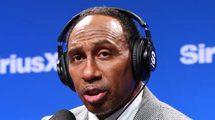 Stephen A. Smith critica duramente a los New York Knicks tras la derrota ante los Rockets.