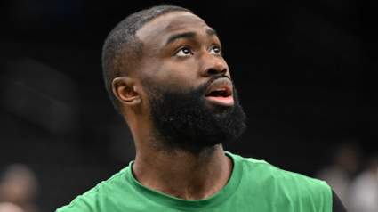Los Celtics anuncian noticias importantes sobre Jaylen Brown antes del tercer partido contra los 76ers.