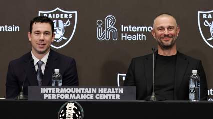 Un posible intercambio contempla que los Raiders lleguen a un acuerdo con los Eagles para hacerse con un receptor de 22 años.