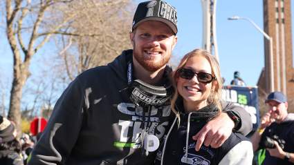 El mariscal de campo de los Seahawks, Sam Darnold, y su esposa, Katie Hoofnagle, anuncian una importante noticia personal.