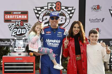 Kyle Busch, piloto de la NASCAR Cup Series, comparte su dolorosa experiencia con la fecundación in vitro.
