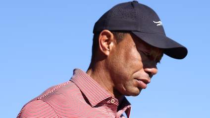 Tiger Woods bloquea un contrato de 71 millones de dólares con el dos veces campeón del Masters mientras crecen las dudas.