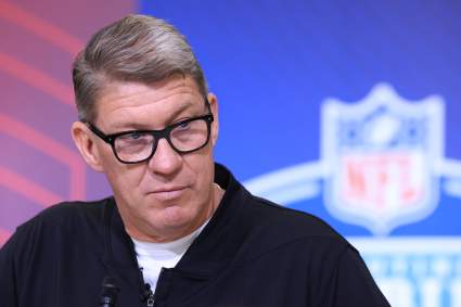 El gerente general de los Buccaneers habla sobre un posible intercambio en la primera ronda del Draft de la NFL.