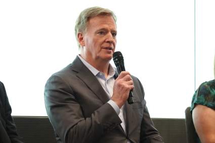 El comisionado de la NFL, Roger Goodell, da su opinión sobre la situación de Steve Tisch en los Giants.