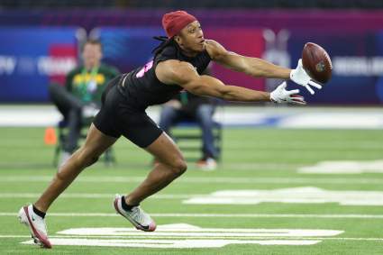 Los Seattle Seahawks seleccionan a Julian Neal con la selección número 99.