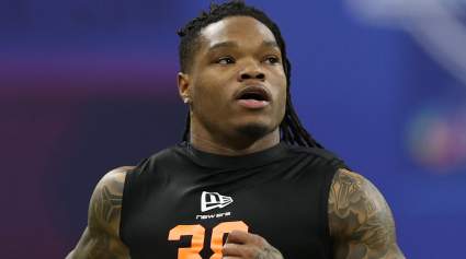 Los Bears hablan sin rodeos sobre el papel que se espera del nuevo receptor Zavion Thomas.