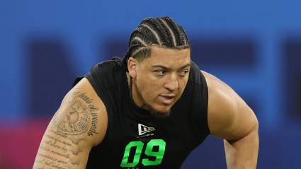 Los Steelers se reunirán con un liniero de gran tamaño: Informe