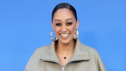 Tia Mowry rememora recuerdos familiares antes de la Pascua.