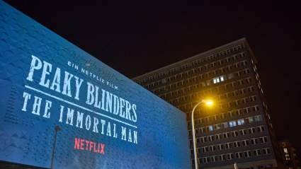 Un personaje favorito de 'Stranger Things' se unirá a la nueva serie de 'Peaky Blinders'.