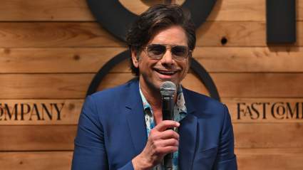 Celebración de la Pascua griega de John Stamos repleta de celebridades