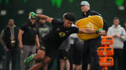 El entrenador de los Jets "predijo su decisión" con la selección de Kenyon Sadiq en el Draft de la NFL.