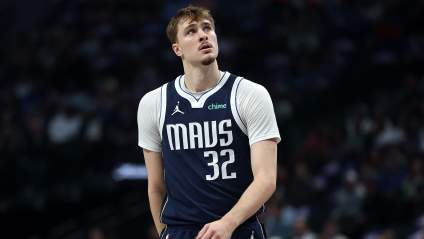 Cooper Flagg pierde el liderato en la votación al Novato del Año ante Kon Knueppel a pesar de un fin de semana histórico con 96 puntos.